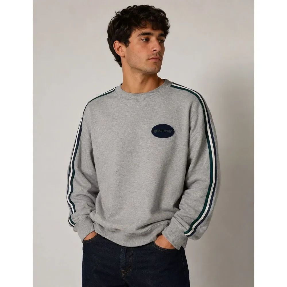 Vintage The Greenbrier Resort White Grey Crewneck Sweater West Virginia Sulpher